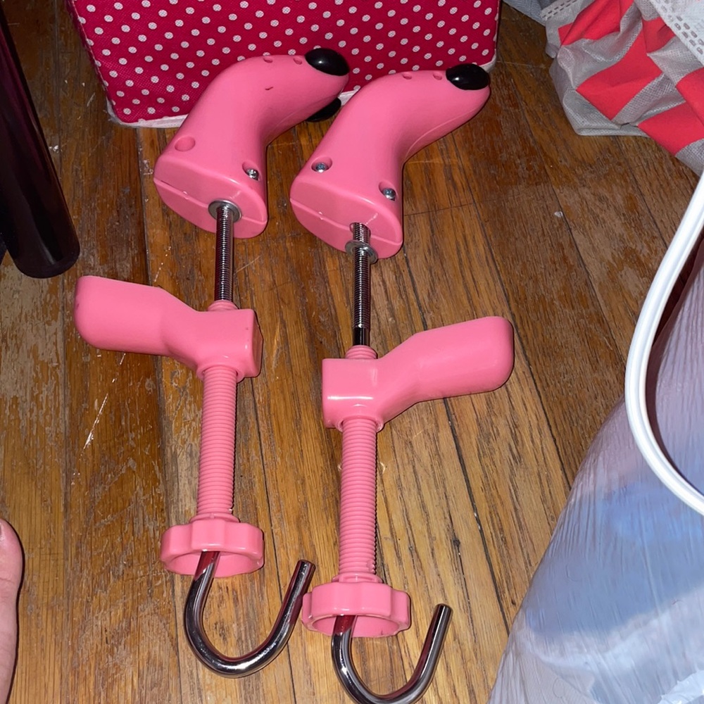 Shoe stretcher